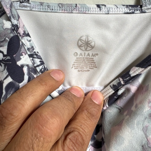 Gaiam workout tank top with built in sports bra SMALL - Picture 2 of 2